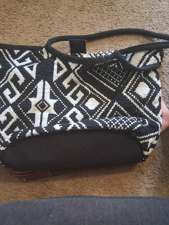 Handbags - Black & White Geometric Tote Bag